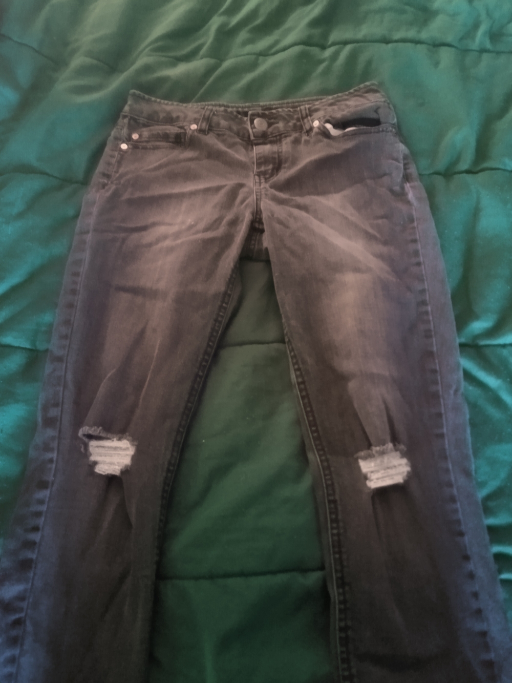 Women's Distressed Skinny Jeans - Washed Black